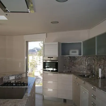 ✴ Luxurious 4 Bedroom In ✴
